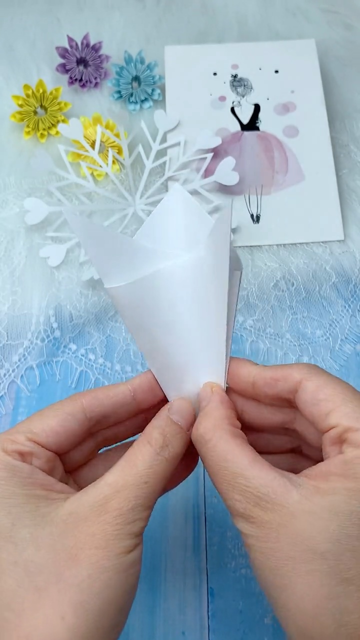 Step 3 Pressing Firm Fold Lines and Trimming Top Uneven Paper Tips